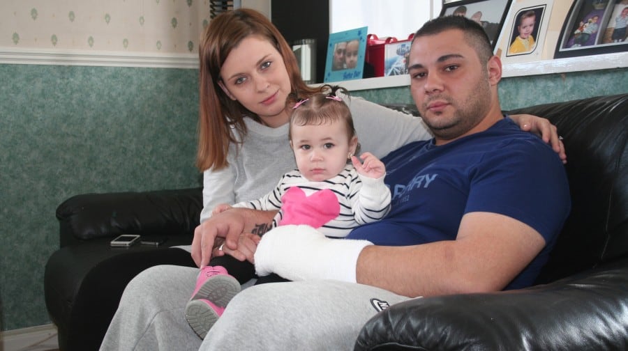 Leanne was home with her partner, Ali and one-year-old daughter, Zehra, when their Iceland delivery arrived two hours late with some verbal abuse thrown in free