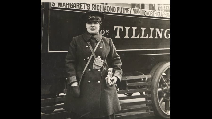 Mrs  G Duncan was the first woman to work on the buses in London in 1915