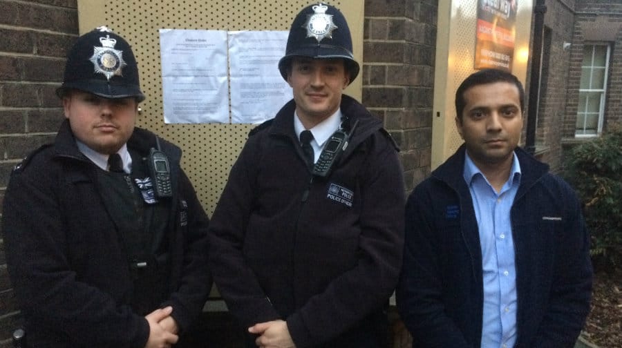 PC Gareth Ellinson and
PC Mark McKay of the Camberwell Green Safer Neighbourhood
Team, with Faruk Miah of Southern Housing Group