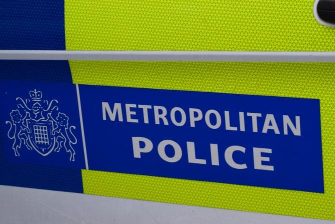 BREAKING NEWS: Police rush to shooting in Walworth