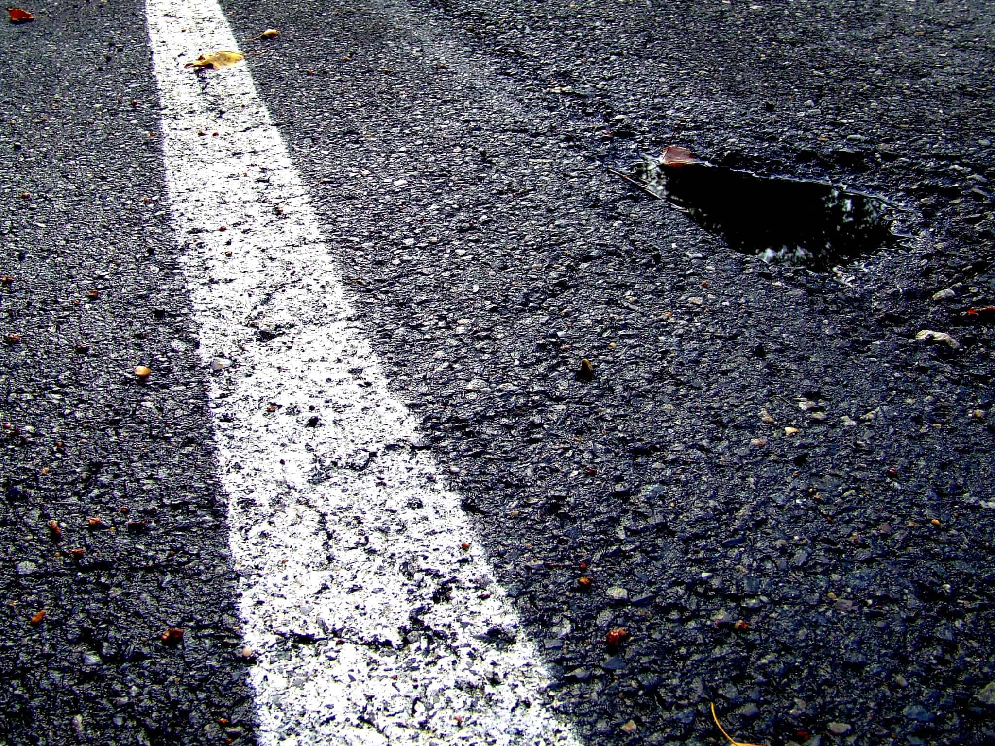 The council aims to respond to serious potholes within two hours (Image: Joshua Davis / CC 2.0)