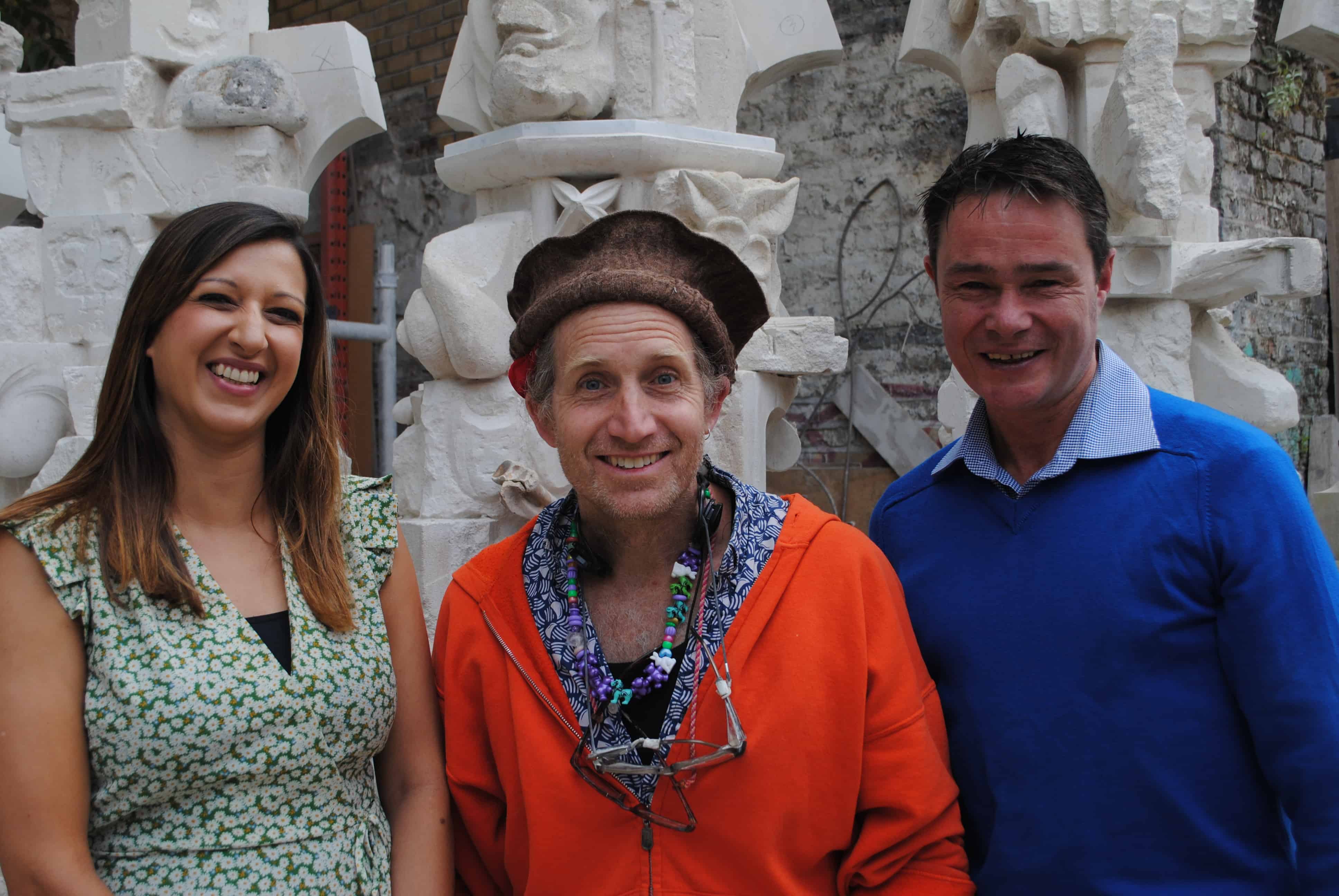 Artist Austin Emery pictured with Cllrs Damian O'Brien and Cllr Rebecca Lury