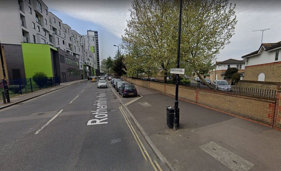 The alleged teen abduction attempt occurred on Rotherhithe New Road in South Bermondsey in broad daylight (Image Google Maps)