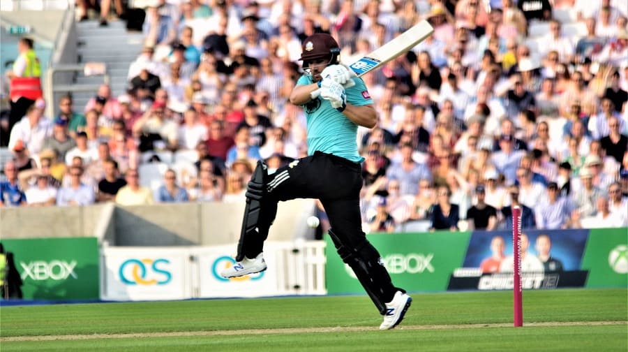 Aaron Finch hit nine sixes in Surrey's six-wicket victory over Somerset. Photo: Mark Sandom