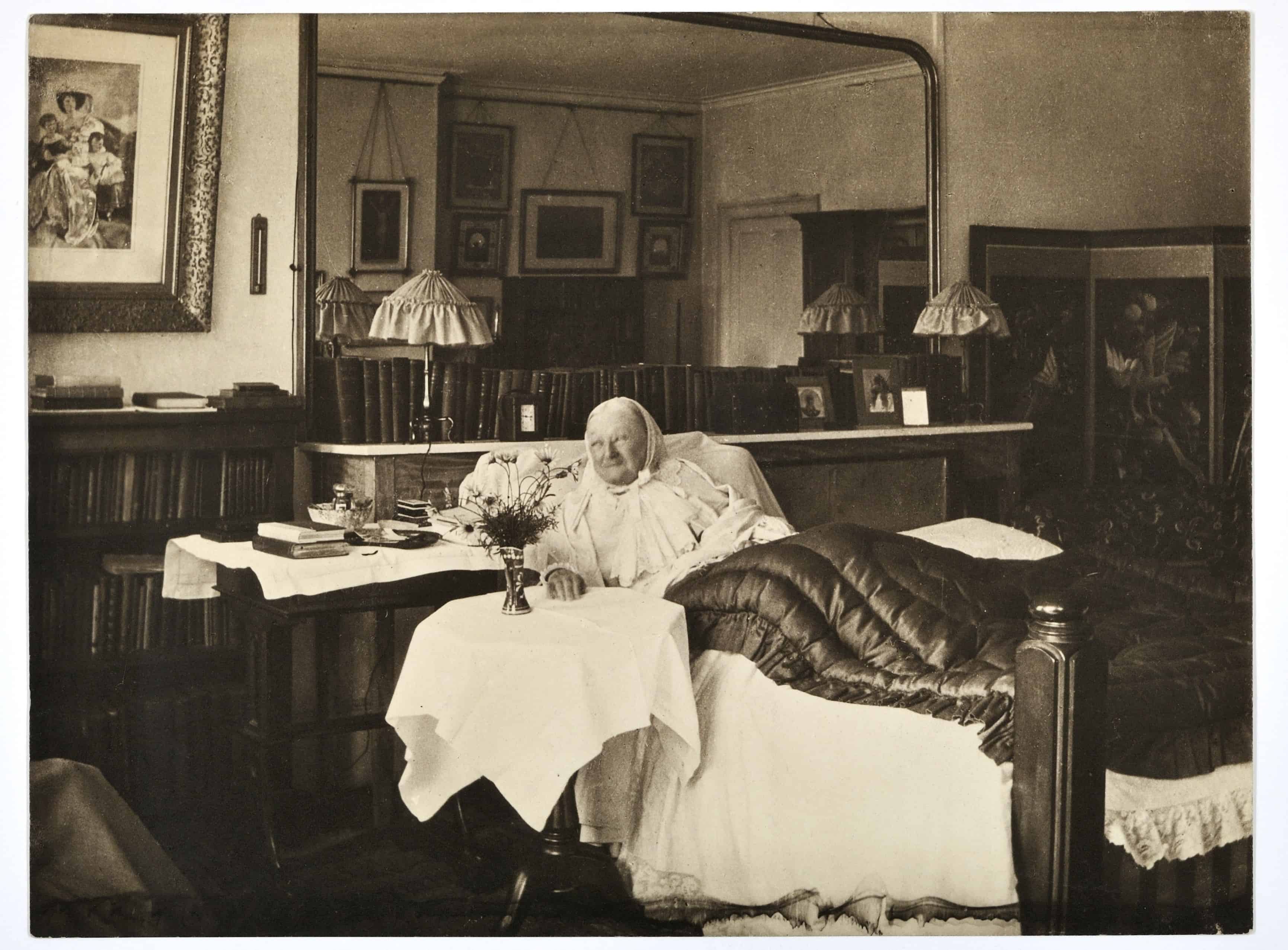 Florence Nightingale in bed at South Street, aged 86