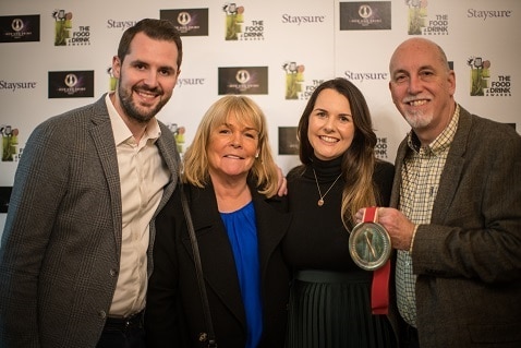 Tom, Emma and father Rick with Linda Robson. The Food and Drink Awards