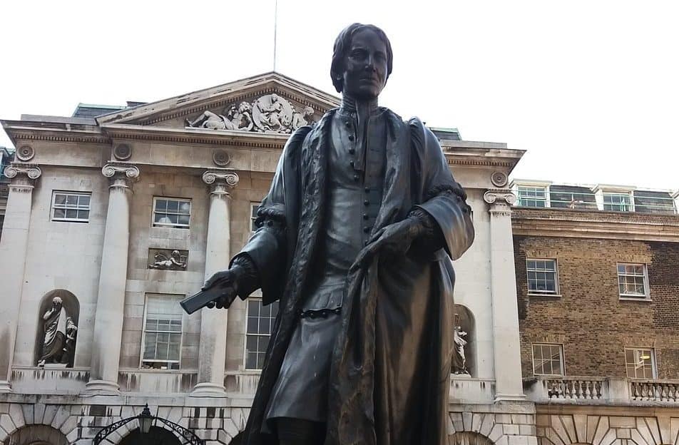 A statue of Thomas Guy