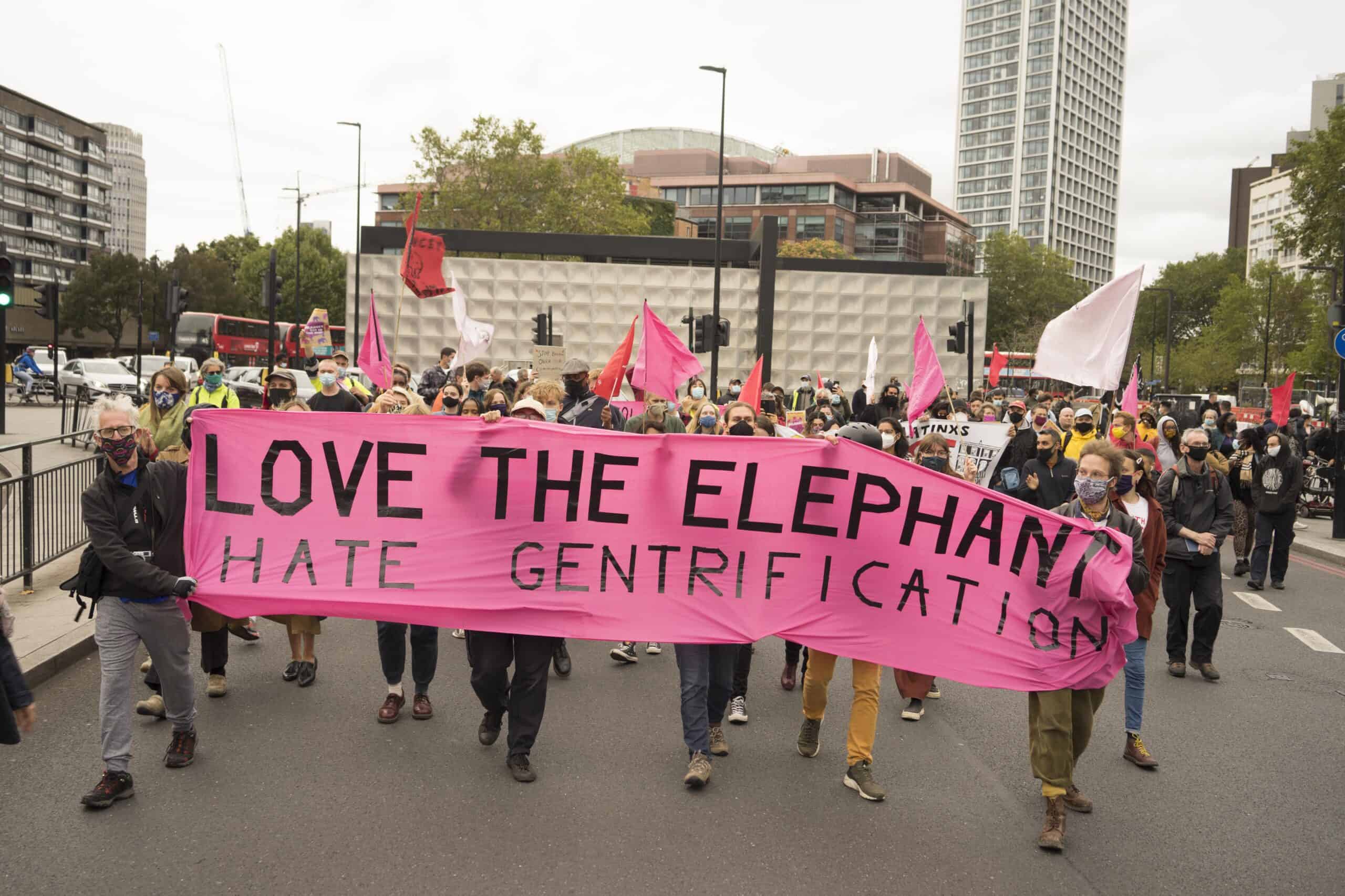 Marchers carry a 'Love the Elephant, hate gentrification' banner (c) Sebastian Garraway