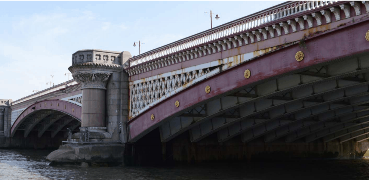 The rust is clearly visible on the bridge