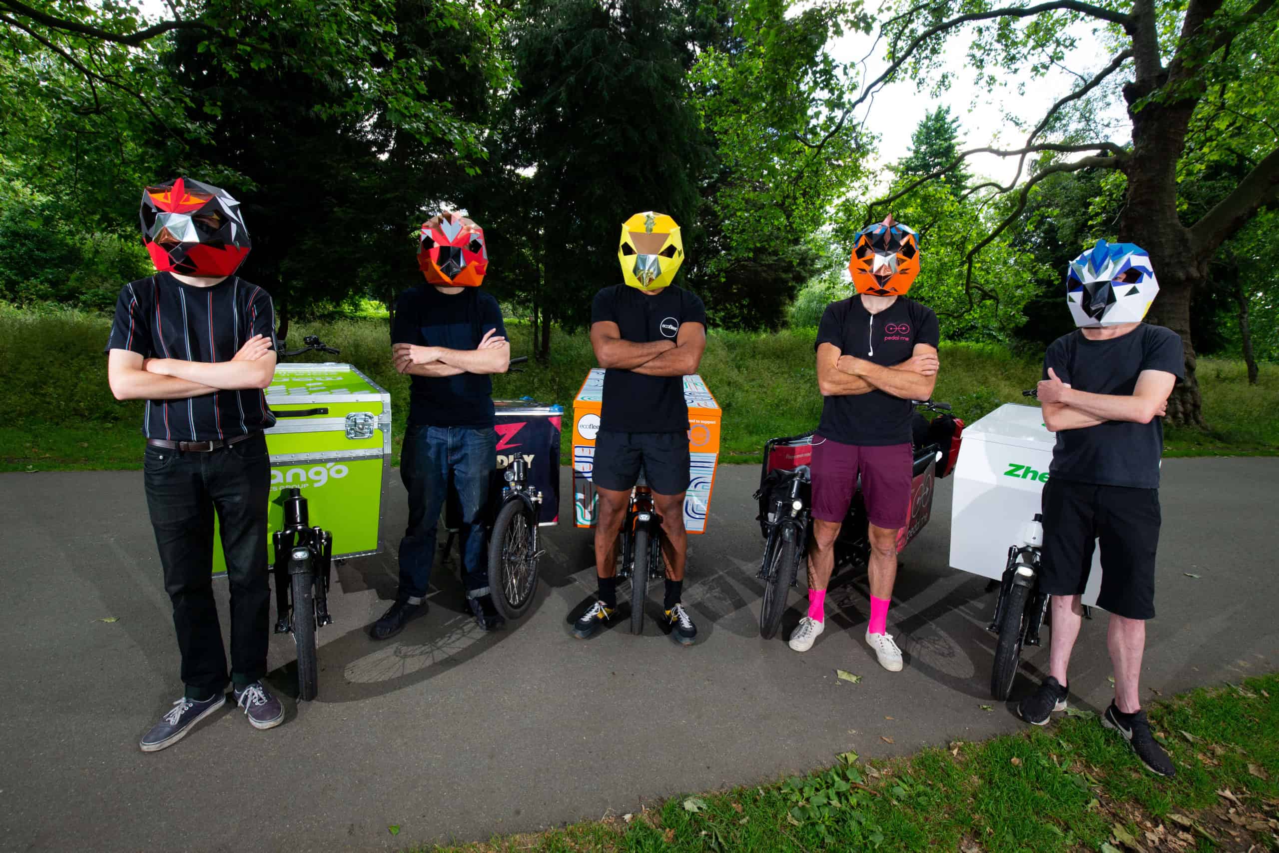 *** FREE FOR EDITORIAL USE ***
Cargo bike riders from across London don birdmasks to launch new Birdsong Bikes scheme and install ‘birdsong radios’ on their bikes to bring the soothing sounds of nature with every delivery’
Riders L-R Jacob Muna (19), Charlie Spicer (28), Tay Bonadie (29), Ben Knowles (39), Joseph Sharp (39)