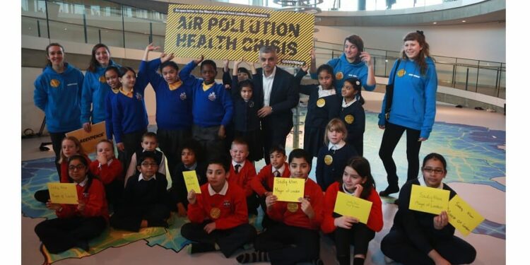 Children from London schools deliver a letter to London Mayor, Sadiq Khan, asking for him to tackle air pollution crisis in 2017