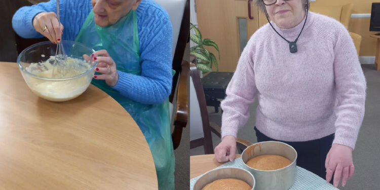Bluegrove residents at a previous baking event (Twitter)