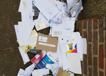 Shock after 'around 200 letters' are found 'dumped' outside Walworth Royal Mail delivery office.