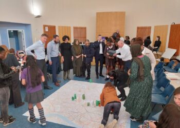 School kids joined community members to discuss the new repair plan for Southwark Council homes.