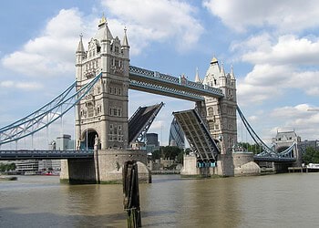 Tower Bridge with its bascules raised. Credit: Ira Goldstein (Creative Commons)