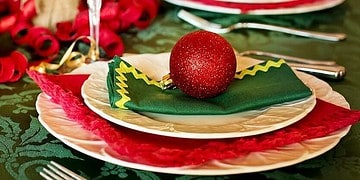 Stock image of a Christmas dinner tabletop. Image: Rawpixel (Creative Commons)