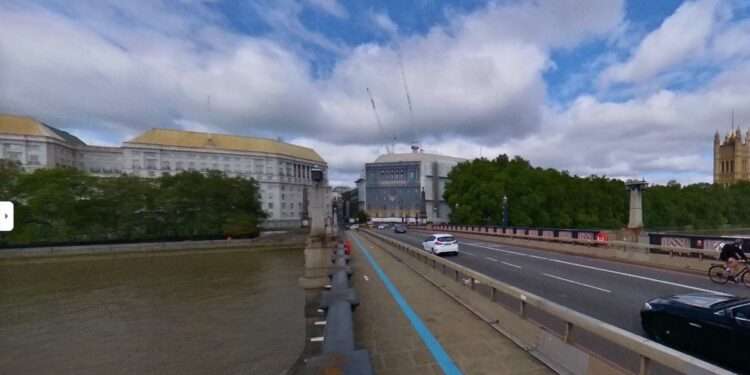 Lambeth Bridge