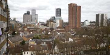 hundreds-of-croydon-council-homes-left-empty-as-families-remain-in-temporary-accommodation