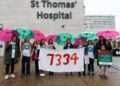 Mums for Lungs campaigners outside St Thomas' hospital